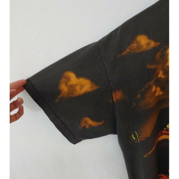 Vtg 1995 Wile E Coyote Road Runner Looney Tunes All Over Print Signal Artwear MD - Picture 5 of 11